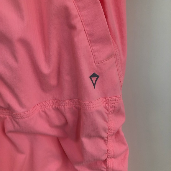 LINED Ivivva by Lululemon Live to Move crop - Picture 9 of 13